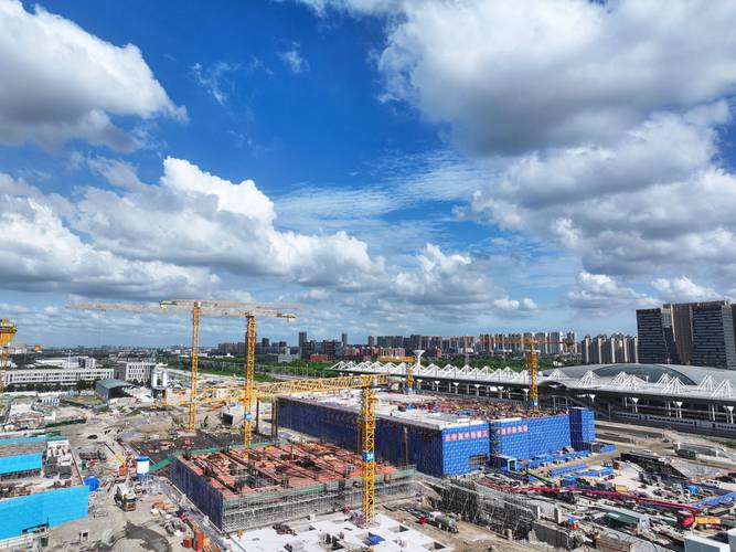 新建上海至南京至合肥高铁南通站站房施工稳步推进